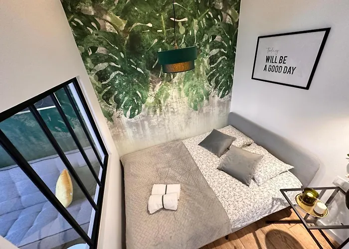 Industrial Heights Apartment *