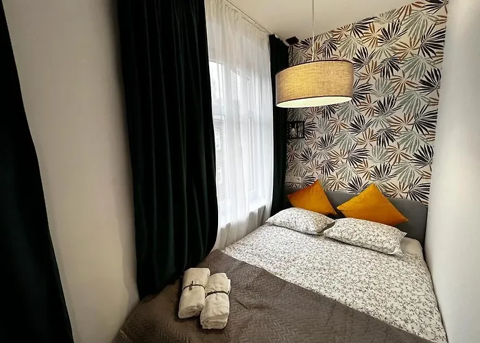 Industrial Heights דירה *