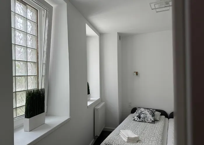 Industrial Heights Apartment *